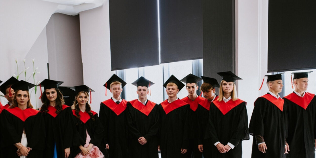 Випускний у Nova Study: від мрій до нової сторінки життя